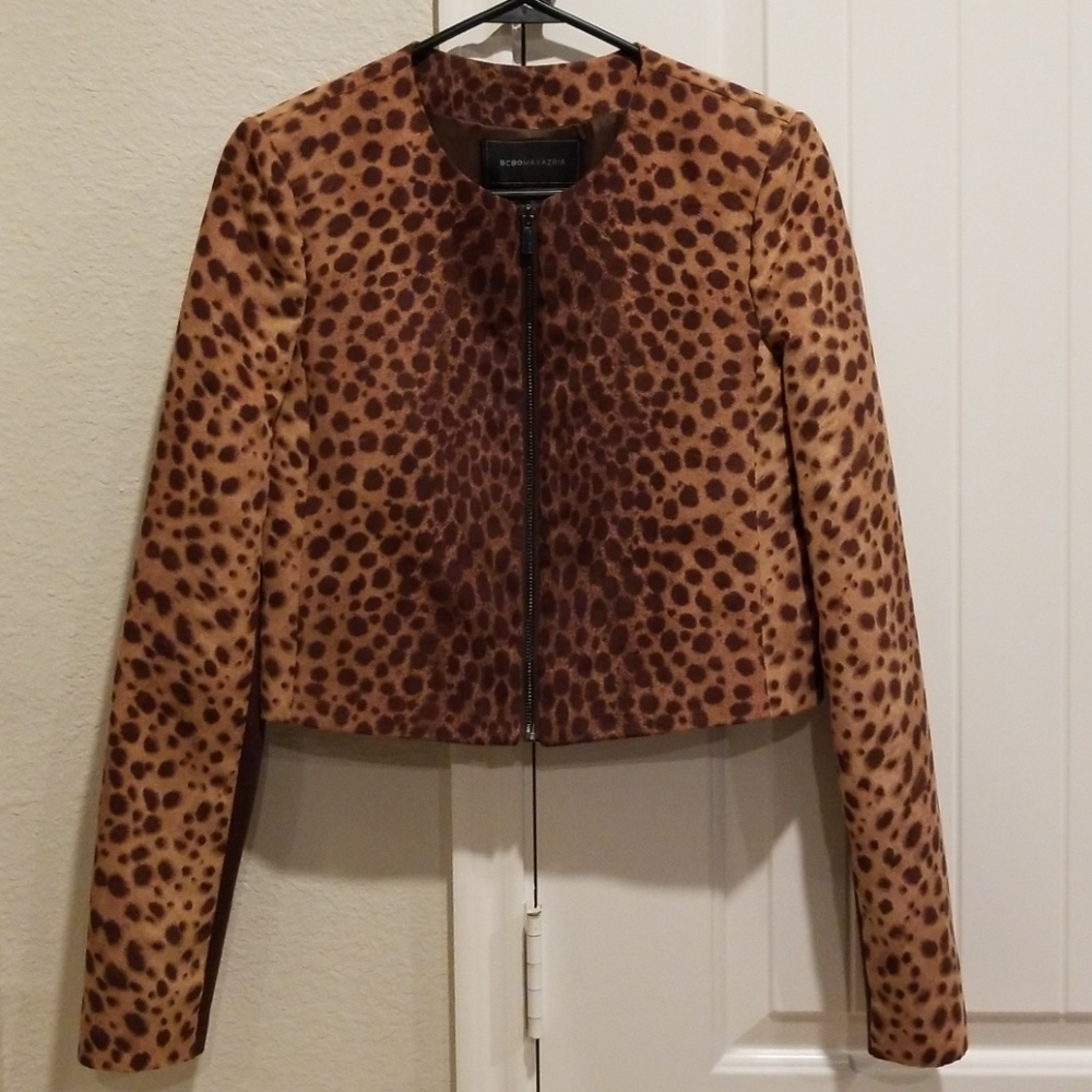 NWOT BCBGMaxAzari XS Leopard Print Cropped Jacket